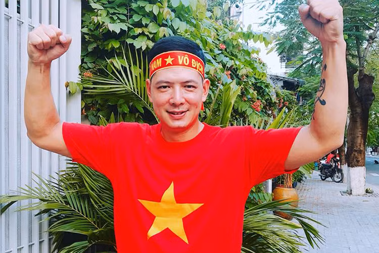 Bình Minh muốn nhanh chóng sang Trung Quốc ủng hộ U23 Việt Nam ngay sau trận đấu của đội nhà với U23 Qatar.