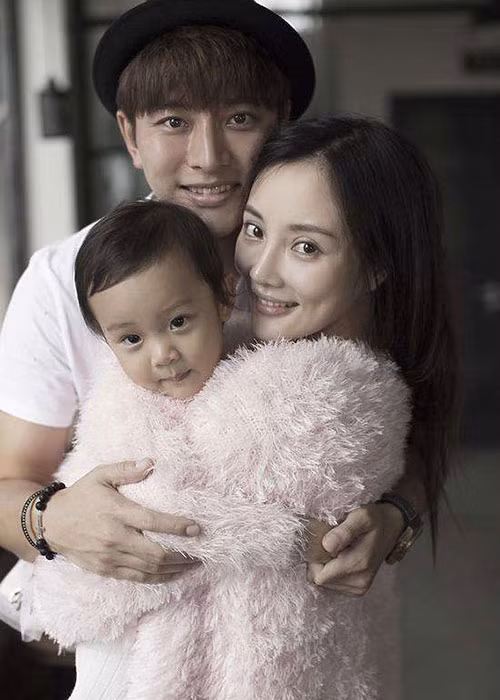 Tổ ấm hạnh phúc của Lý Tiểu Lộ và Giả Nãi Lượng được nhiều người ngưỡng mộ. Ảnh: Sohu