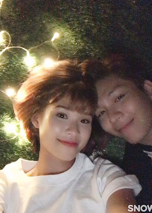 Vợ chồng sao Việt Khởi My - Kelvin Khánh tận hưởng khoảnh khắc đời thường ngọt ngào.