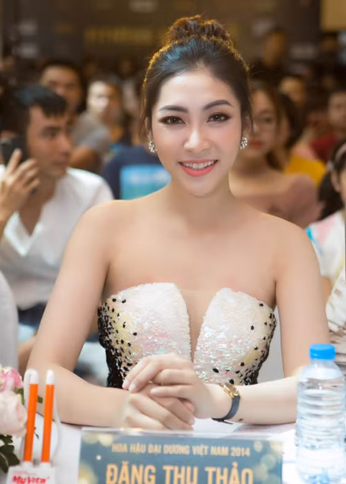 Tuy nhiên, Đặng Thu Thảo dần chiếm được thiện cảm của công chúng bởi sự chăm chút về ngoại hình và nỗ lực tránh ồn ào thị phi.