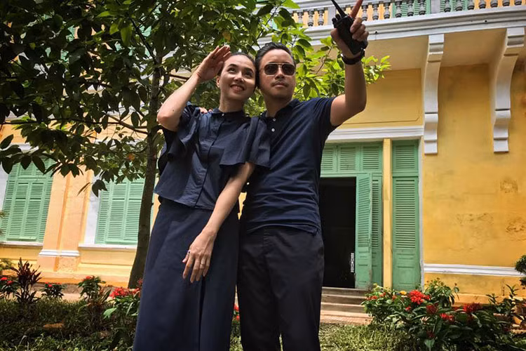 Đinh Ngọc Diệp còn trở thành trợ lý hỗ trợ cho ông xã trong nhiều bộ phim.