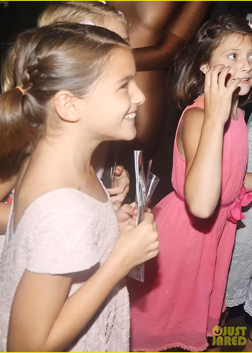 Theo nhiều nguồn tin, tài tử Tom Cruise đã không gặp con gái Suri nhều năm kể từ anh ly hôn với Katie. Ảnh: Justjared