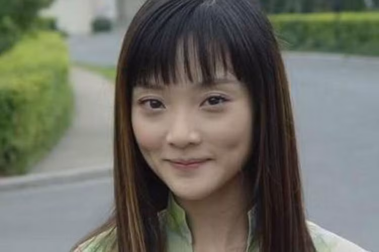 Lý Tiểu Lộ sinh năm 1982 trong một gia đình có truyền thống về nghệ thuật. Cô đóng phim từ năm 3 tuổi. Ảnh: Sohu