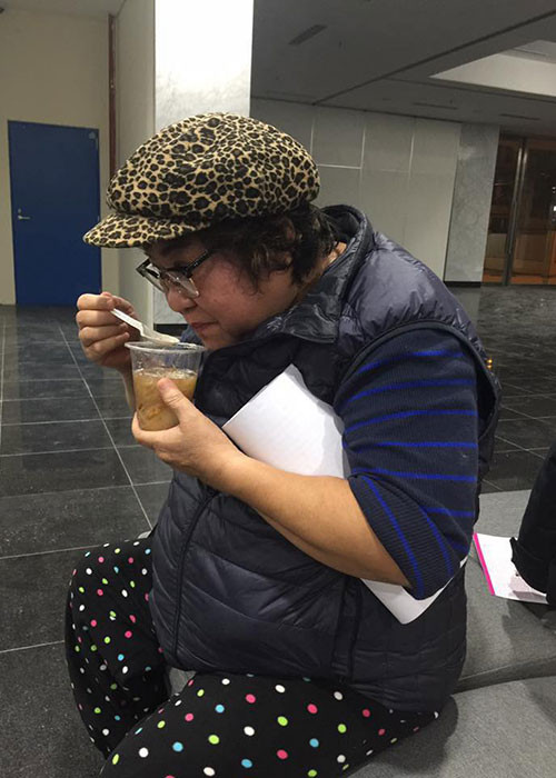 Nghệ sĩ Minh Vượng tham gia Táo quân năm 2006, 2007 và 2008. Năm nay, chị trở lại với chương trình sau nhiều năm vắng bóng.