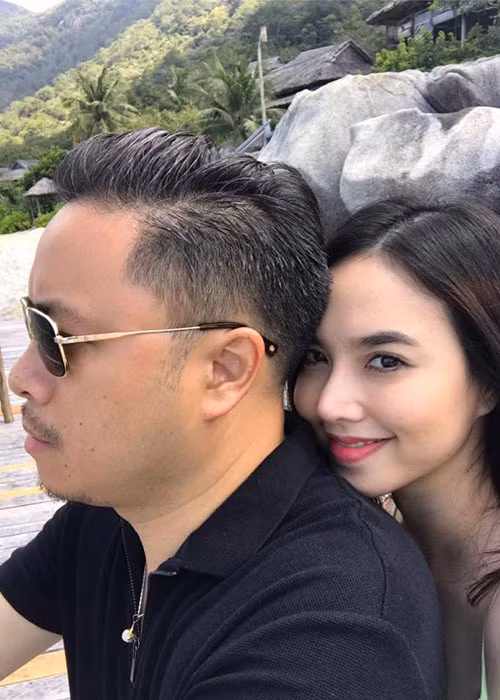 Kỷ niệm 1 năm kết hôn, Đinh Ngọc Diệp và Victor Vũ đi nghỉ dưỡng.