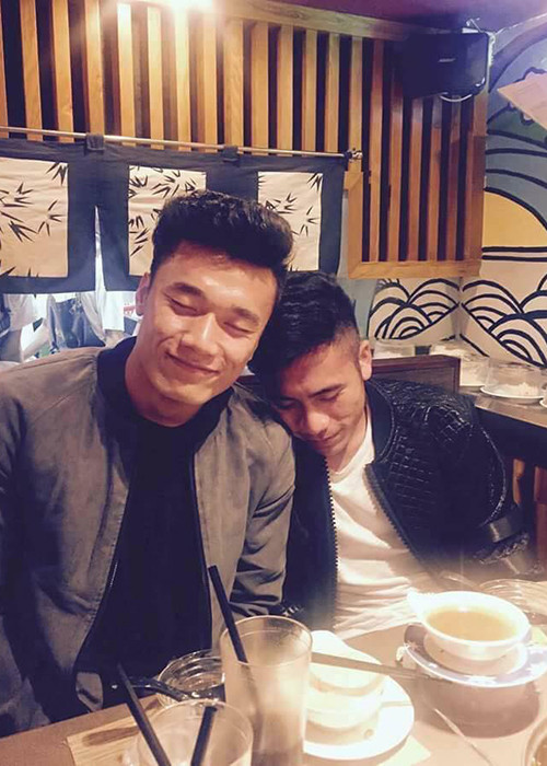 Nhật Kim Anh bày tỏ cảm xúc trước sự thân thiết của Bùi Tiến Dũng và Đức Chinh: “Ôi trời ơi. Tan nát trái tim hàng triệu phụ nữ Việt Nam. Có phải đây là thật không”.