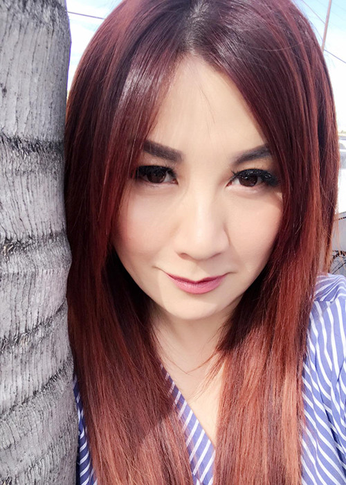 Vợ cũ của Bằng Kiều chia sẻ lý do cô thích làm chuyện bao đồng: “Câu trả lời là giúp đỡ người khác không phải là chuyện bao đồng, dù đó là chuyện lớn hay chuyện nhỏ”.