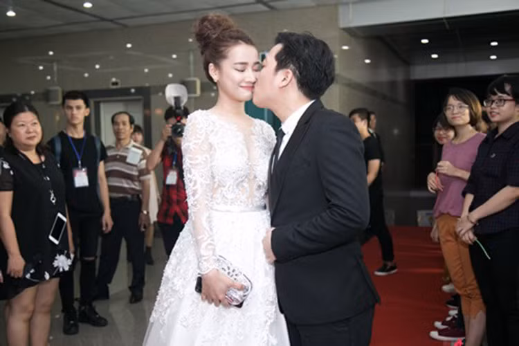 Năm 2016, Trường Giang và Nhã Phương công khai là một cặp. Ảnh: Dân Việt