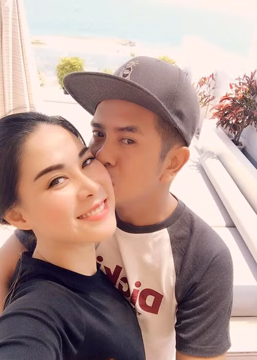 Kể từ khi hẹn hò, Hùng Thuận và bạn gái dành nhiều thời gian đi du lịch, gặp gỡ gia đình, bạn bè của nhau. Ảnh: FBNV