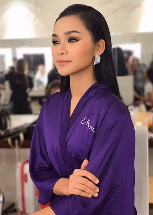 Trước chung kết Hoa hậu Hoàn vũ Việt Nam 2017 vào ngày 6/1 tới đây, Thu Trang viết: “Còn 2 ngày...Vững tâm”.