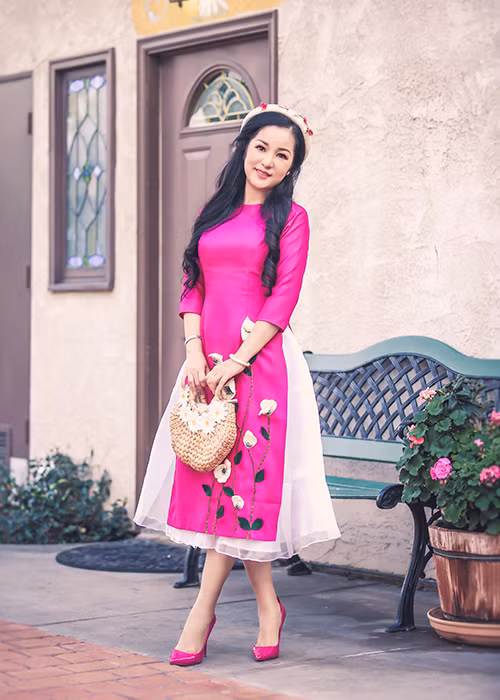 Thúy Nga rất tự hào về cô công chúa đáng yêu của mình và còn làm thơ thổ lộ tình cảm với cô nhóc.