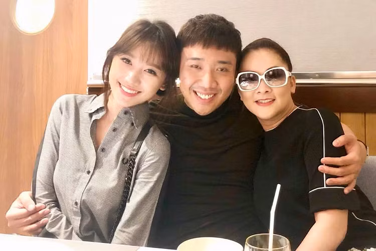 Trấn Thành vui mừng khi được gặp thần tượng của mình - ca sĩ Như Quỳnh.