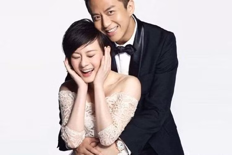 Về chuyện tình riêng, Tôn Lệ và Đặng Siêu nảy sinh tình cảm trên phim trường bộ phim “Mật ngọt” năm 2006. Sau đó, cặp đôi bí mật hẹn hò. Ảnh: Sohu