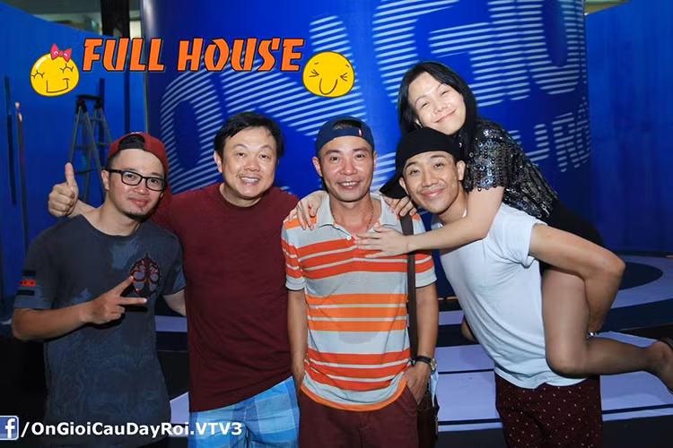 Các nghệ sĩ hai miền Bắc - Nam trong “Ơn giời, cậu đây rồi” luôn hỗ trợ nhau trong công việc và thân thiết ngoài đời.