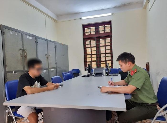 Xu phat Tiktoker dang tai video co noi dung xuc pham CSGT o Lao Cai