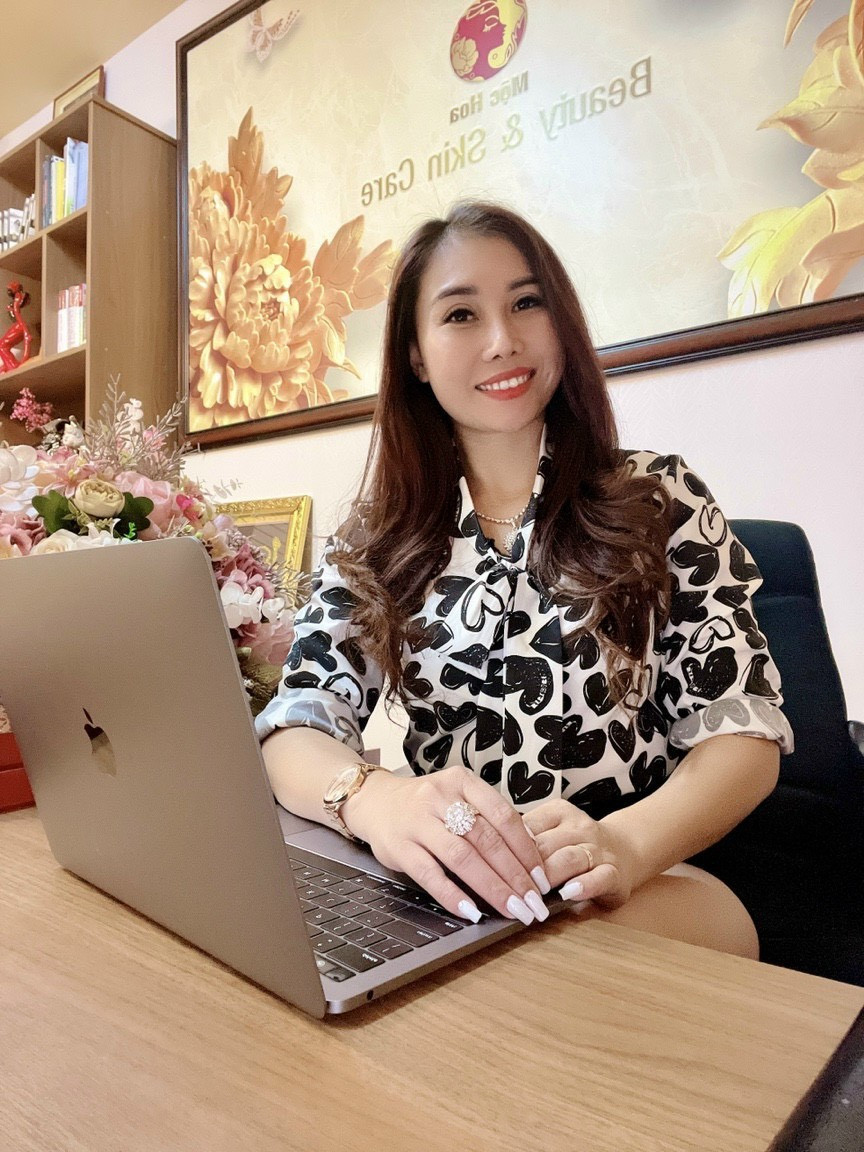 Đến hẹn, vợ chồng ông D. yêu cầu trả tiền, song bà Phi không trả nên họ làm đơn tố giác. Ngoài trường hợp trên, 4-5 người khác cũng làm đơn gửi đến Công an tỉnh Lâm Đồng tố cáo bà Phi liên quan tiền bạc.