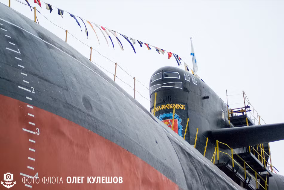 Dự kiến, phải mất 6 năm nữa, Zvezdocka mới có thể chuyển giao tàu ngầm hạt nhân chiến lược Novomoskovsk cho Hải quân Nga sử dụng.