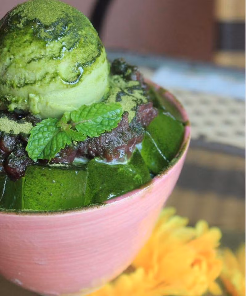 Patbingsu số 83 Doãn Kế Thiện. Giá mỗi phần bingsu ở đây vào khoảng 60 nghìn đồng. 