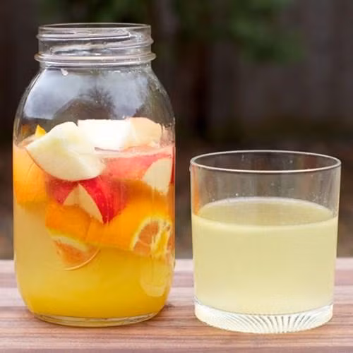 4 loai nuoc detox giup voc dang thon gon tha ho dien dep don Tet-Hinh-4