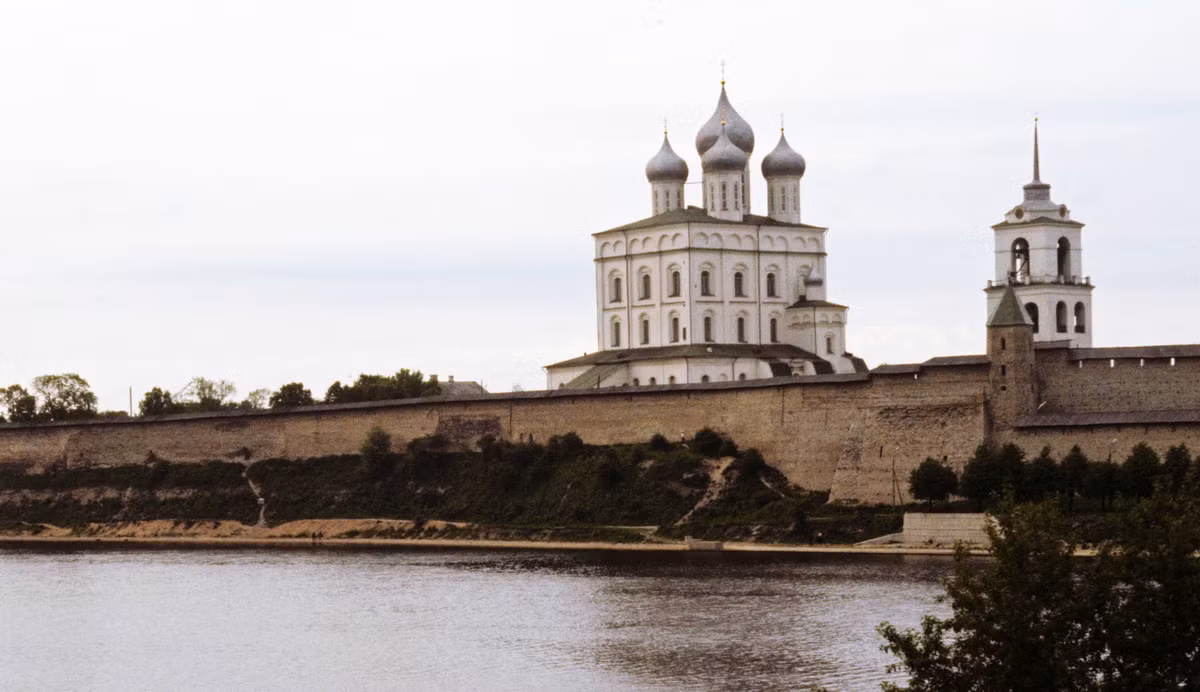 Một hình ảnh khác về điện Kremly Pskov.