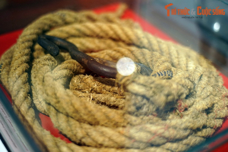 Dây chão kéo pháo của Đại đội 804, Tiểu đoàn 2, Trung đoàn 45, Đại đoàn Công pháo 351 dùng kéo pháo vào trận địa trong chiến dịch Điện Biên Phủ.