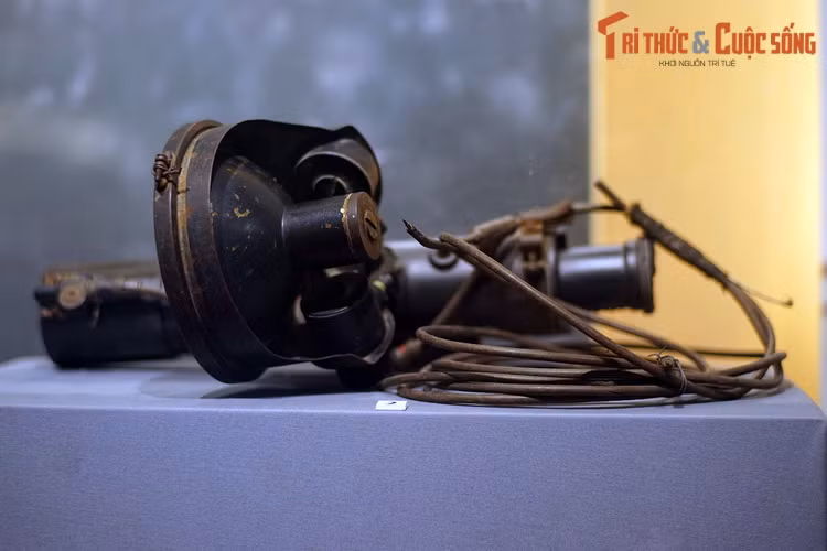 Máy ngắm hồng ngoại quân Pháp sử dụng ở Điện Biên Phủ.