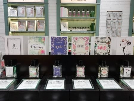 Nguoi Nhat khen nuoc hoa made in Vietnam 