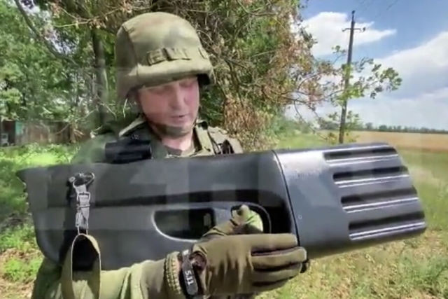 Cũng theo ông Kustarev, các nhà phát triển đã kết hợp các thiết bị hoạt động theo các nguyên tắc khác nhau vào một hệ thống duy nhất, điều này giúp hệ thống trở nên đáng tin cậy hơn và ít xảy ra sai sót hơn.