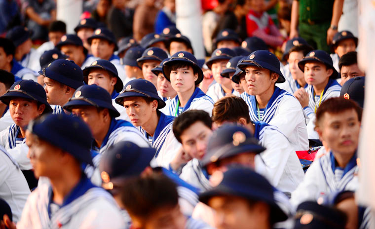 "Cái được lớn nhất khi rời quân ngũ là không có việc gì không làm được", Bí thư Nguyễn Thiện Nhân chia sẻ cùng các tân binh.