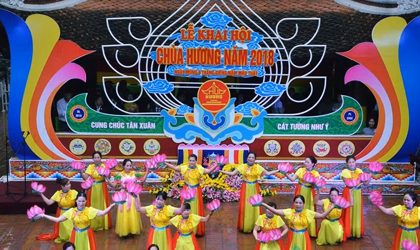 Tại lễ hội năm nay, Ban tổ chức đã đề nghị Ban trị sự chùa Hương thống nhất phương án không phát lộc tại lễ hội, tránh hiện tượng du khách chen lấn, xô đẩy. Bên cạnh đó, các tổ kiểm tra liên ngành sẽ duy trì hoạt động liên tục trong 3 tháng diễn ra lễ hội.