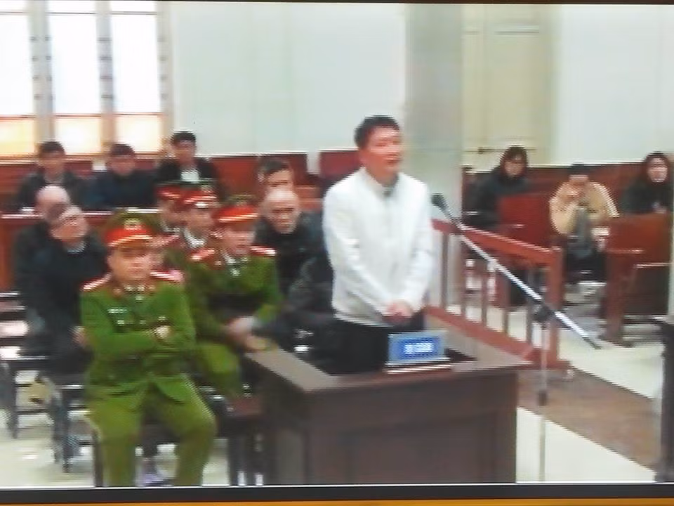 Bị cáo Trịnh Xuân Thanh lên nói lời sau cùng.