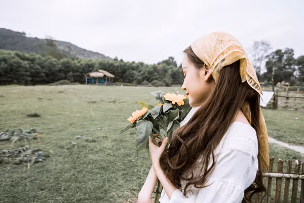 Sau thời gian nổi như cồn, hiện tượng Bà Tưng bắt đầu có dấu hiệu chìm xuống. Cô quyết định tập trung cho kinh doanh và đạt được nhiều thành công. Thời gian gần đây, cái tên Bà Tưng bắt đầu xuất hiện trở lại nhiều hơn song có sự thay đổi về phong cách.