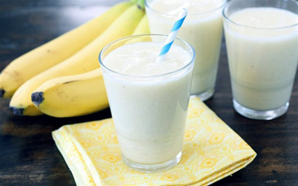 Thời điểm thích hợp để ăn chuối là vào khoảng 10h30 buổi sáng. Thời điểm này, mọi người đã trải qua một thời gian làm việc, học tập nhất định sau bữa sáng. Nó là cần thiết để bổ sung năng lượng.