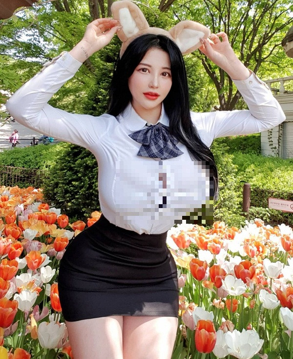 Từng bị coi là “điểm đen” trong cách ăn mặc song hiện nhiều người đẹp không ngại tận dụng chúng để trở nên nổi bật.