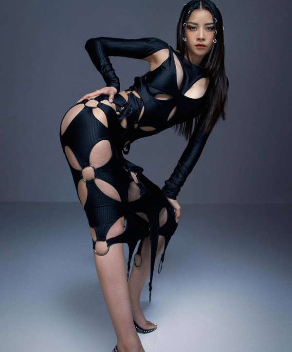 Chính sự độc đáo, tạo hiệu ứng thị giác mạnh, khả năng ứng dụng cao nên ra mắt trong thời gian ngắn, thiết kế thời trang này xuất hiện với tần suất ngày càng cao.