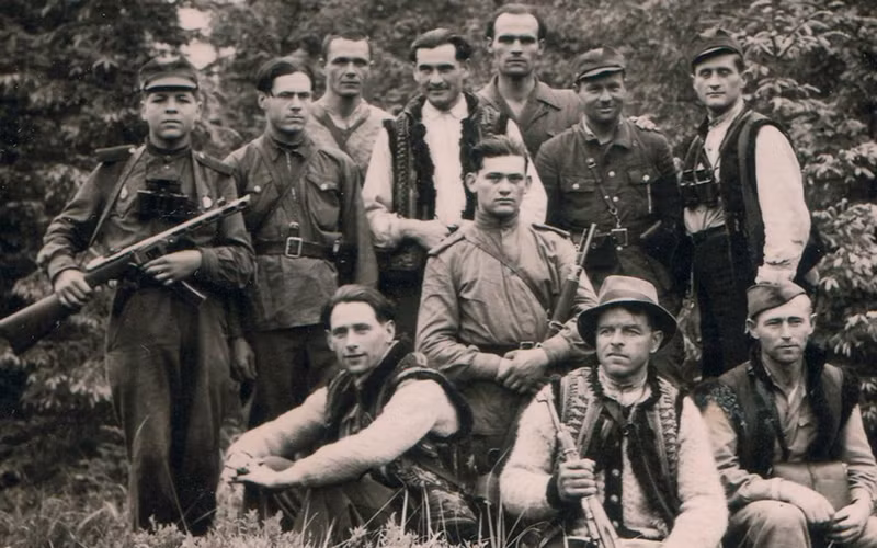 5 chien dich khet tieng cua tinh bao My chong pha Lien Xo