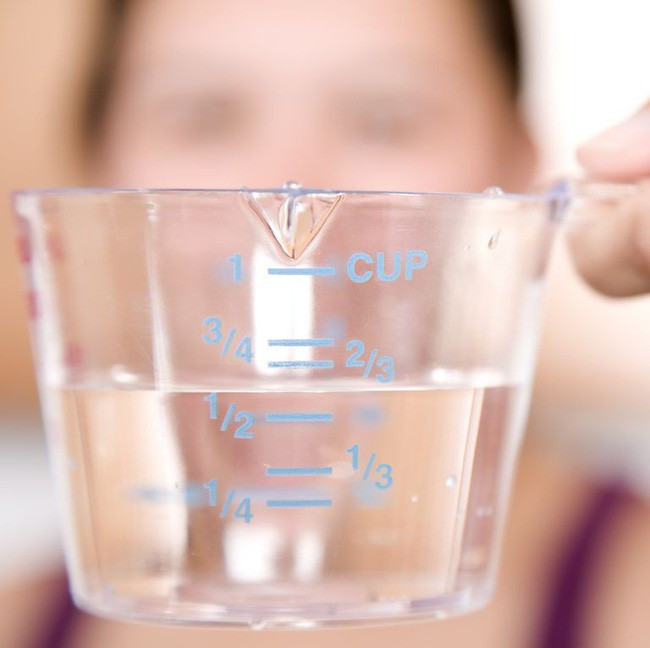 Tuy nhiên, theo các chuyên gia phong thủy thì điều đó hoàn toàn bất hợp lý. Nguồn nước tốt nhất khi dòng chảy được xuyên suốt, và trong phong thủy cũng vậy. Sai lầm phong thủy khi tích trữ nước chỉ khiến cho tiền tài ứ đọng và không được sinh sôi, nảy nở.