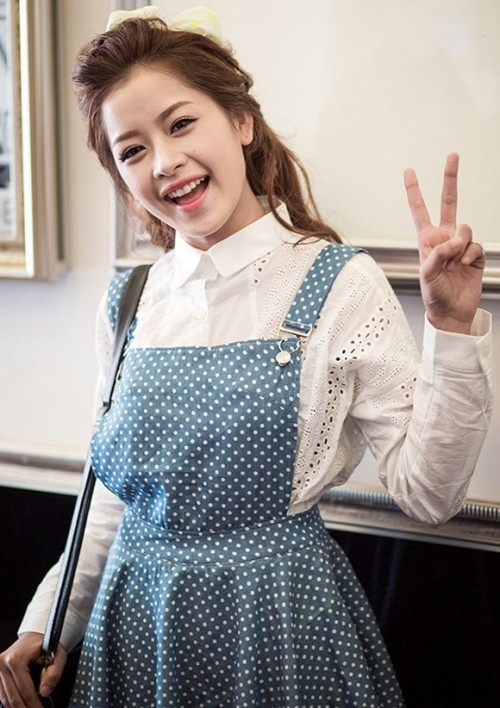Phong cách đời thường của hot girl Chi Pu cũng được đánh giá cao nhờ khả năng nhanh nhạy, bắt kịp xu hướng.
