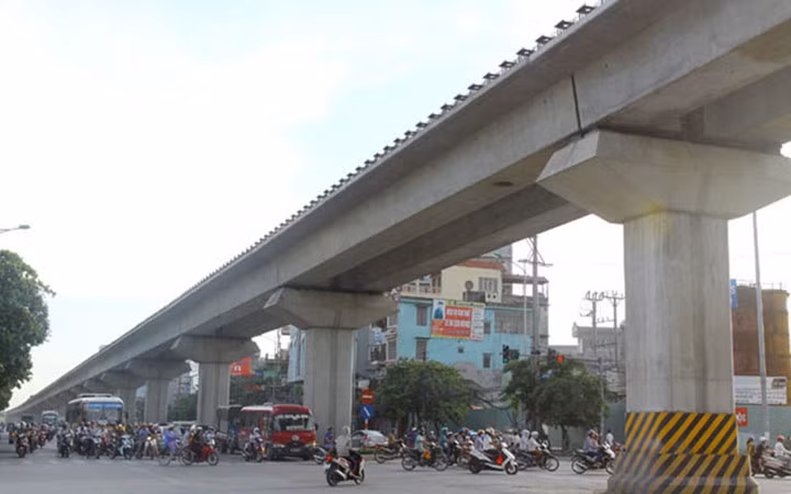 Bộ Giao thông vận tải phấn đấu đến cuối năm nay sẽ hoàn thành việc xây lắp tất cả các khối lượng bê tông, các nhà ga, đường dẫn (Ảnh: Lao động)a