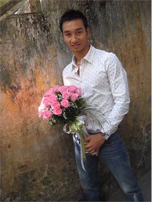 Thanh Trung nghi chuyen bay de thi do San khau dien anh