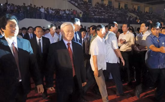 Tổng bí thư Nguyễn Phú Trọng tới dự lễ kỷ niệm 140 thành lập huyện Đông Anh