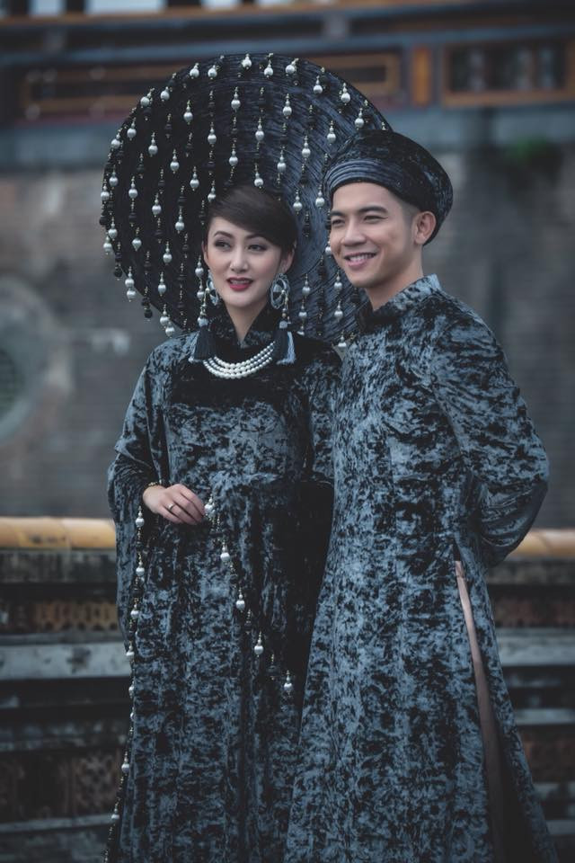 Vợ chồng Mai Quốc Việt tình tứ trong hậu trường cuộc thi "Hãy nghe tôi hát".