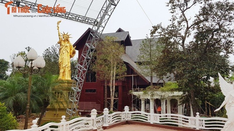 Dai gia buon lon tiep tuc xay cong trinh vi pham: UBND xa Hung Dao nhan trach nhiem