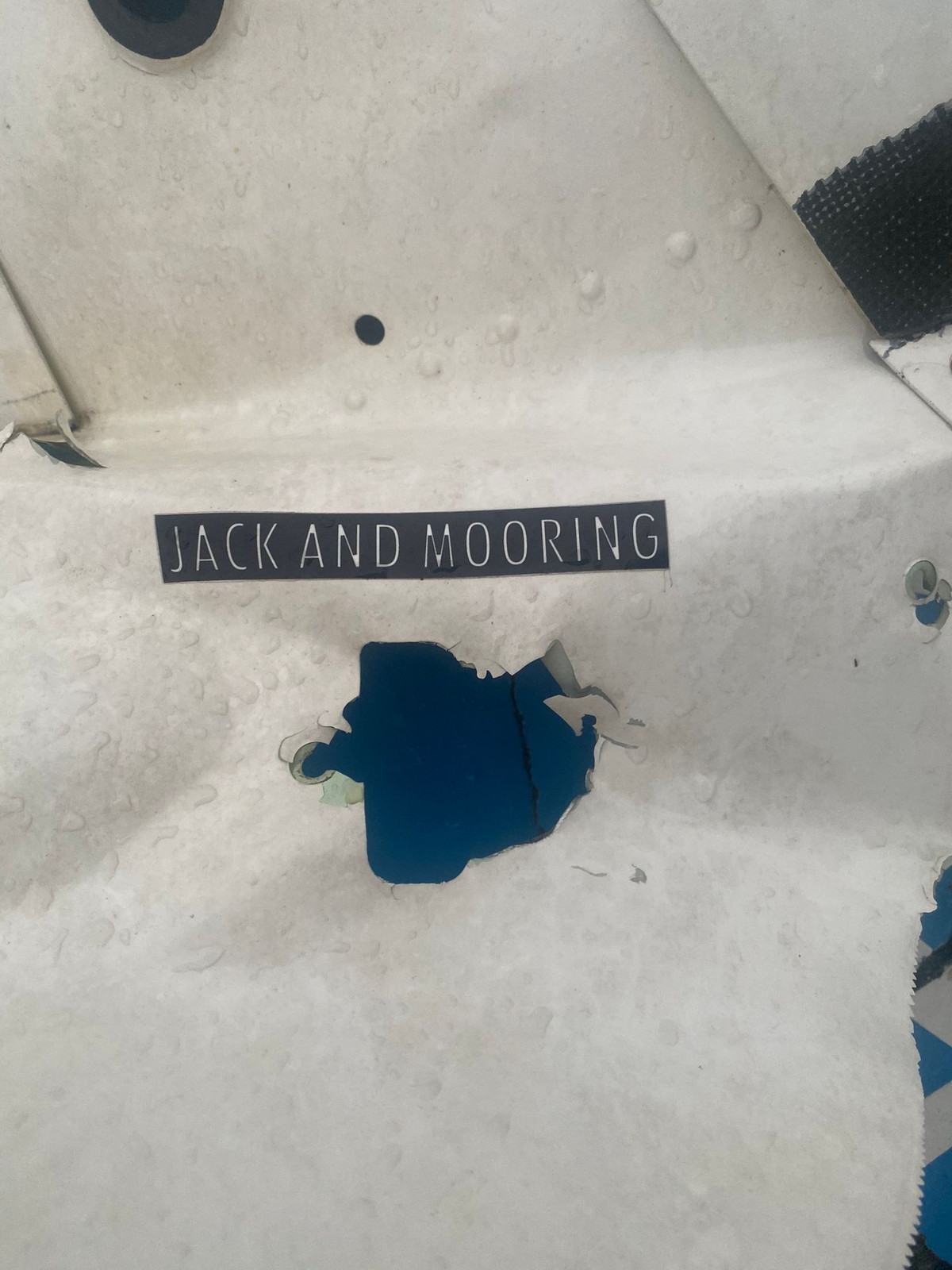 Xuyen dem cuu ho truc thang Bell 505 roi: Tim thay thi the phi cong-Hinh-4