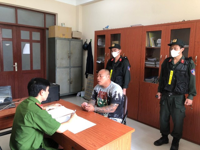 Băng nhóm giang hồ người thân đàn em Năm “Cam” bị triệt phá thế nào? - Hình 2 Bang nhom giang ho nguoi than dan em Nam “Cam” bi triet pha the nao?-Hinh-2