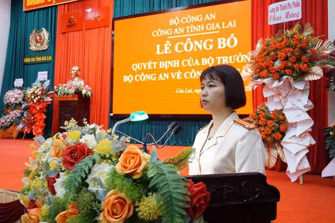 Trung tá Ksor H'Bơ Khắp (người dân tộc thiểu số Jrai, tên thường gọi là Ksor Phước Hà, quê tại xã Ia Trok, huyện Ia Pa, tỉnh Gia Lai) tốt nghiệp Đại học An ninh Nhân dân, là thạc sĩ luật học. Trước khi giữ chức Phó Giám đốc Công an tỉnh Gia Lai, Trung tá Ksor H'Bơ Khắp đã đảm nhiệm chức vụ Trưởng Công an Thị xã Ayun Pa. Trung tá Ksor H’Bơ Khắp từng là đại biểu Quốc hội khóa XIV nhiệm kì 2016-2021 thuộc Đoàn đại biểu Quốc hội tỉnh Gia Lai và có những phát ngôn gây nóng nghị trường Quốc hội.