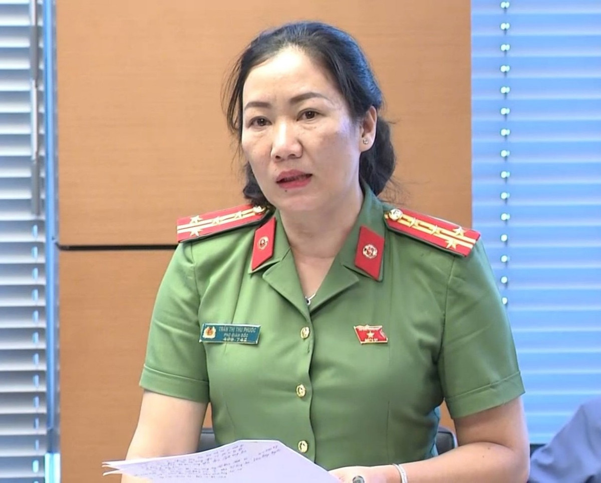  Đại tá Trần Thị Thu Phước – Phó Giám đốc Công an tỉnh Kon Tum: Đại tá Trần Thị Thu Phước sinh năm 1976, người dân tộc Xê Đăng, quê quán: Xã Phước Sơn, huyện Tuy Phước, tỉnh Bình Định. Bà Trần Thị Thu Phước được bổ nhiệm giữ chức vụ Phó Giám đốc Công an tỉnh Kon Tum vào tháng 10/2018. Trước đó bà Phước giữ chức Trưởng Công an Huyện Kon Rẫy.