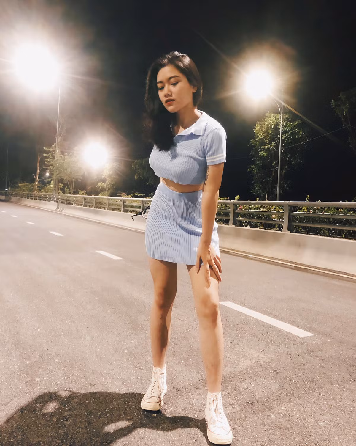 Chia sẻ lên MXH về quá trình giảm cân khá gian nan của mình, Ngọc Khánh nhận về không ít lời khen ngợi. Hội chị em cũng không quên xin bí quyết của Khánh để có được thân hình đẹp, thon gọn mà vẫn khỏe khoắn.