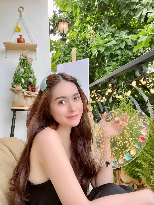 Những phong cách mới của Đoàn Di Băng luôn được cộng đồng mạng đánh giá cao về độ sáng tạo và khả năng "tấu hài" cực đỉnh.