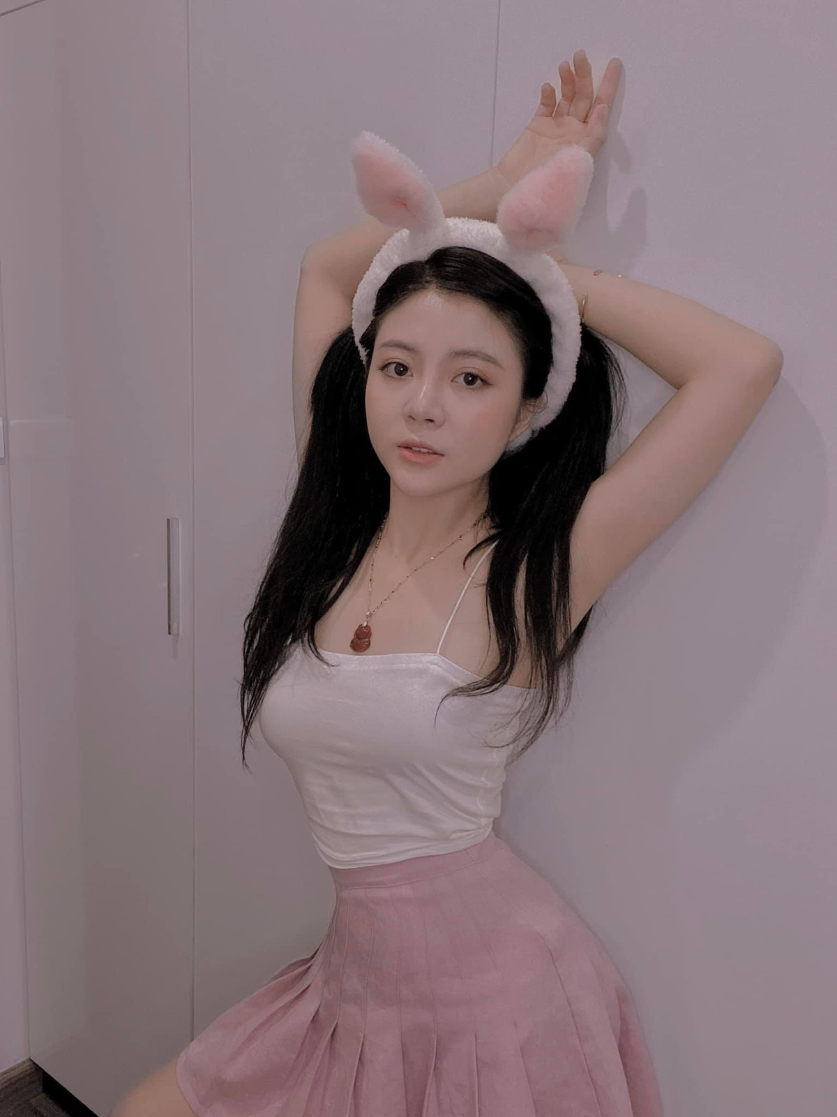 Được biết, cô nàng từng yêu đơn phương 2 năm và tìm cách tán tỉnh Đạt Kòii (HLV Team Flash) xong đành ngậm ngùi từ bỏ. Ảnh: FBNV